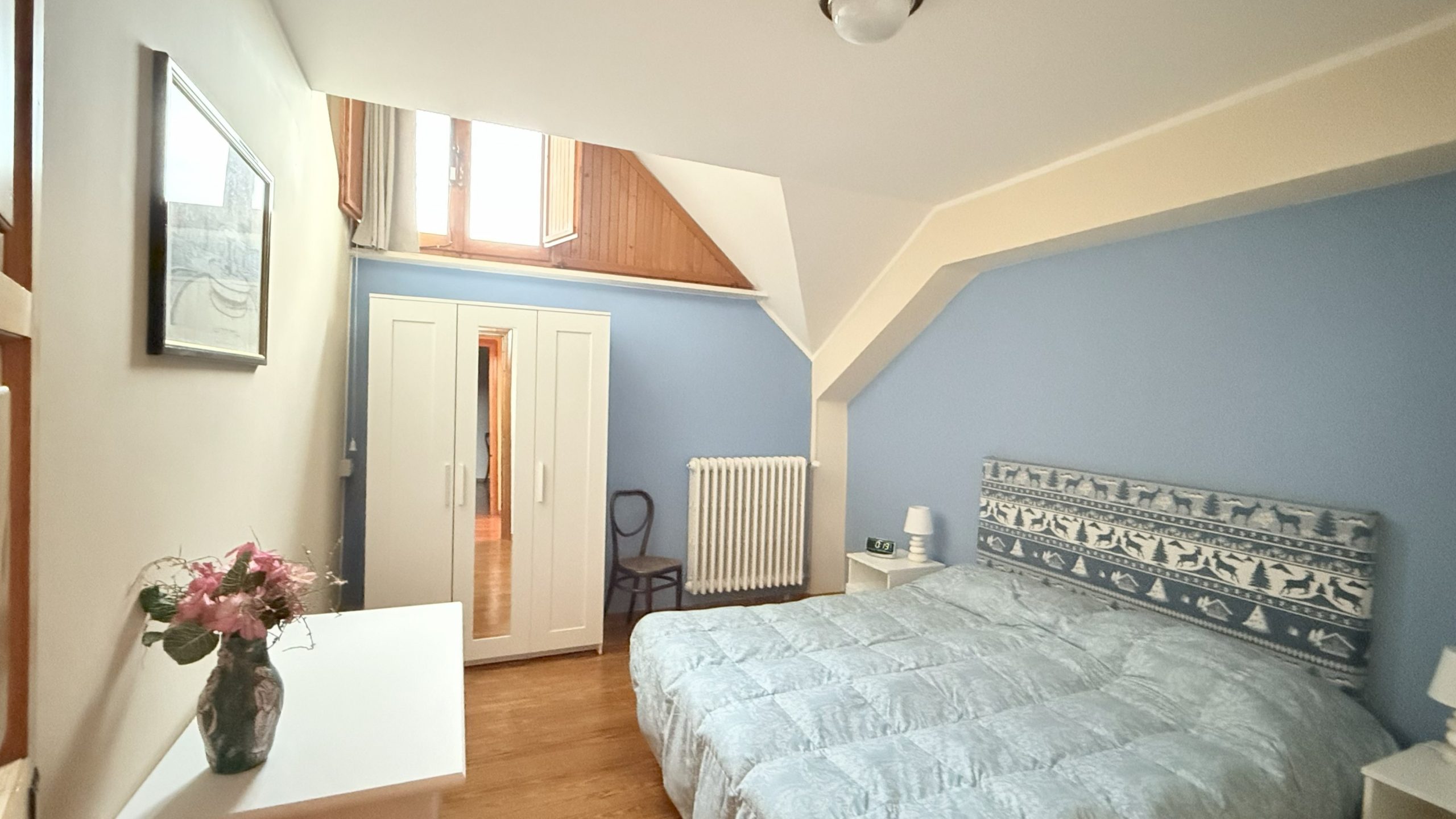 Camera doppia azzurra